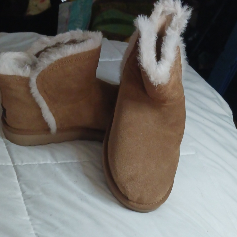 UGG Tan Winter Boots with Plush Lining